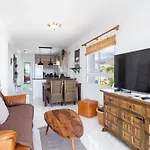 Miami 44 Seaview Casasol Apartman