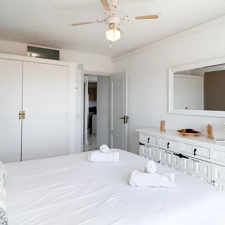 Miami 44 Seaview Casasol Апартаменты Нерха